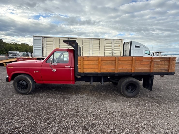 1982-ford-f350-image-10