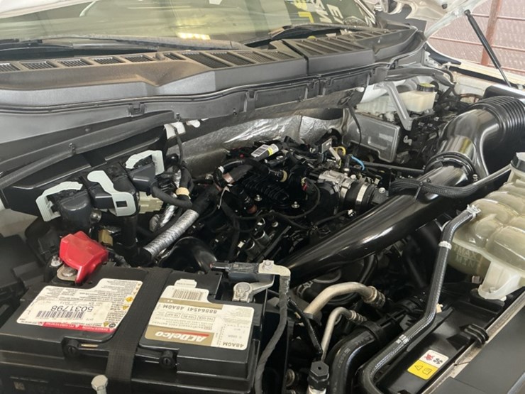 2023-ford-f150-image-12