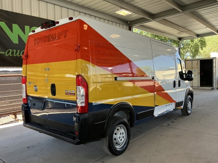 2020-dodge-2500-image-7