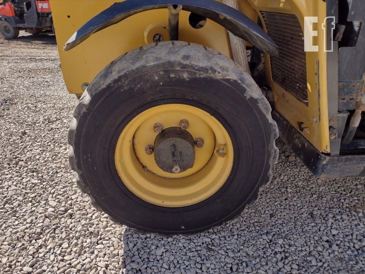 2011-caterpillar-th255-image-26