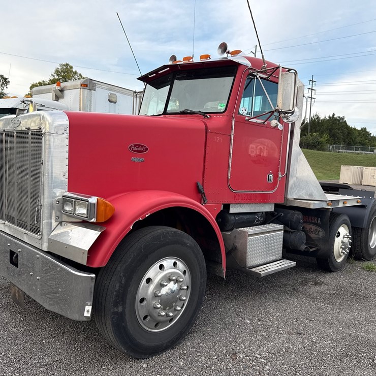1997 PETERBILT 357