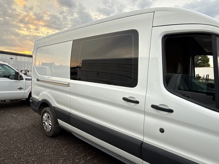2016-ford-transit-image-4