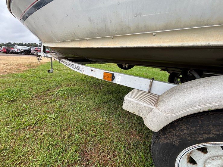 #1318-•-1989-16'-alumacraft-boat-(has-wi-title)-image-51