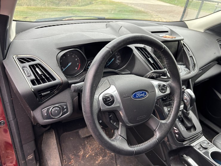 2015-ford-escape-image-23