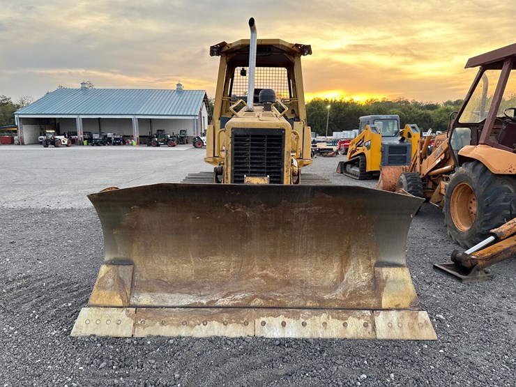 caterpillar-d5g-image-2