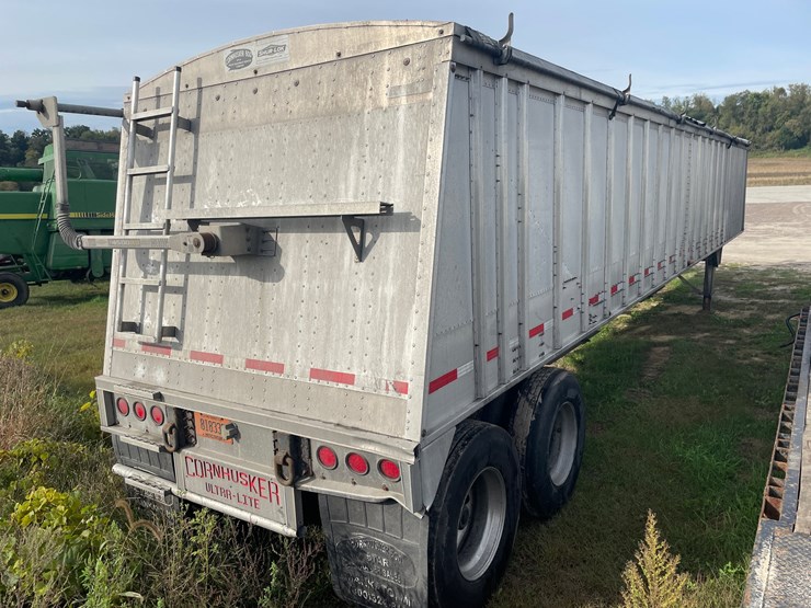 2020-cornhusker-hopper-bottom-image-5