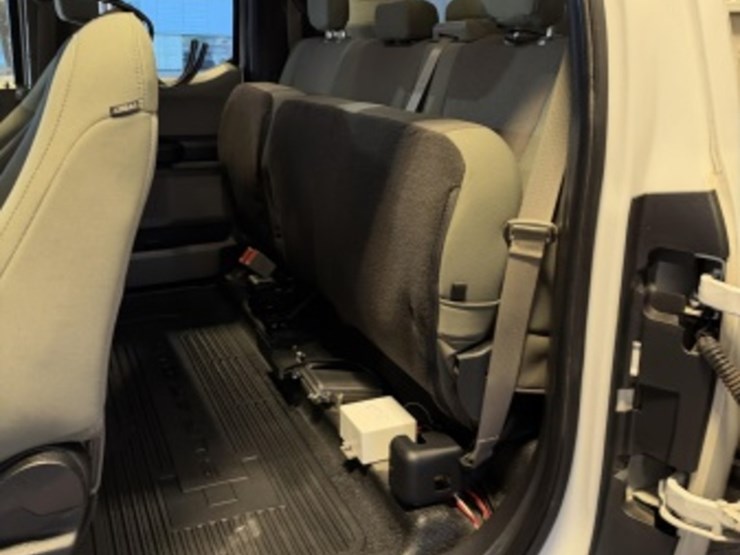 2019-ford-f550-image-30