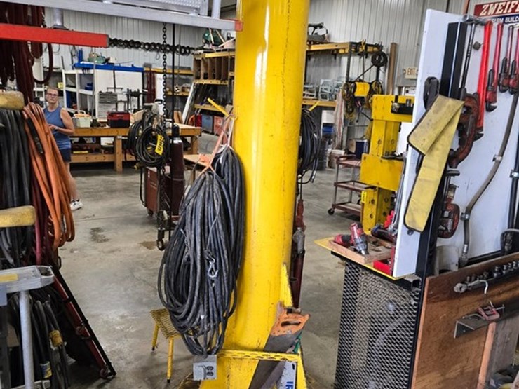 #9625-•-jib-crane-swivel-shop-chain-hoist-image-8