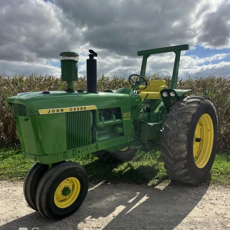 JOHN DEERE 4010