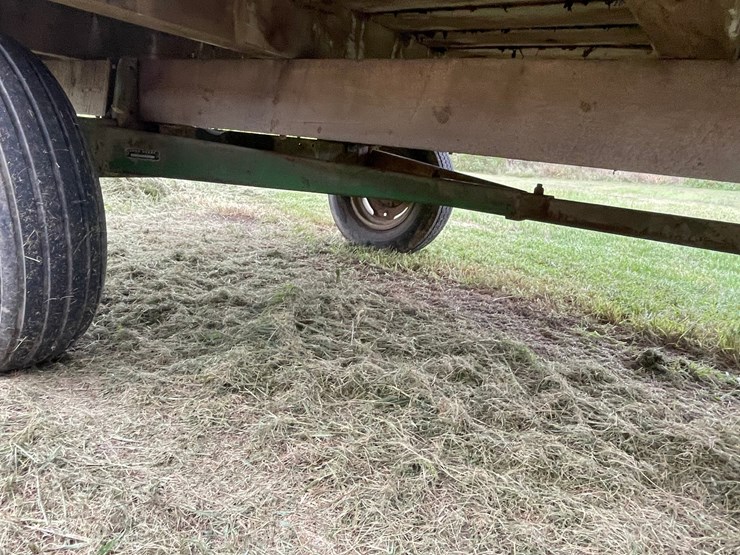 john-deere-16-image-17
