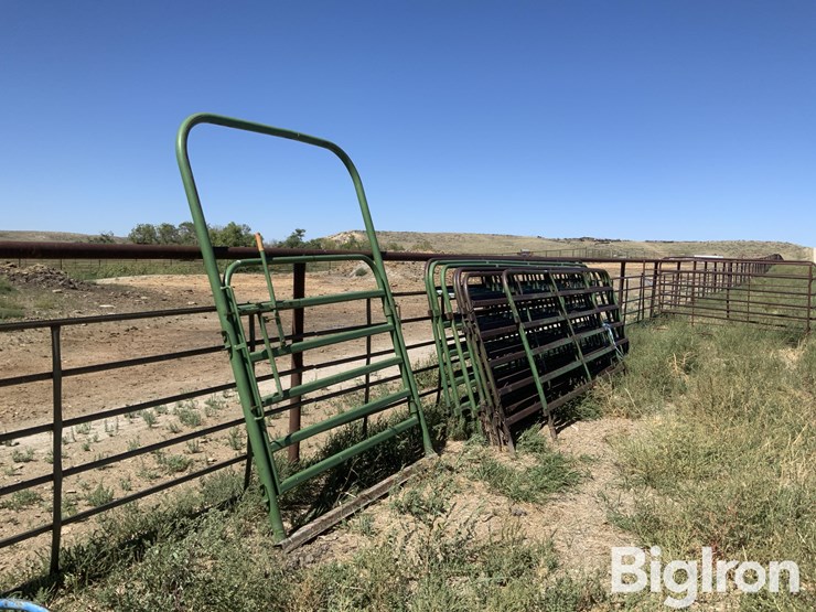 powder-river-portable-panels-w/gate-image-3