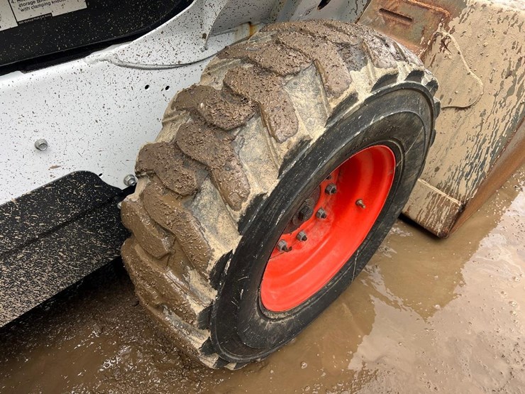 2018-bobcat-s570-image-17