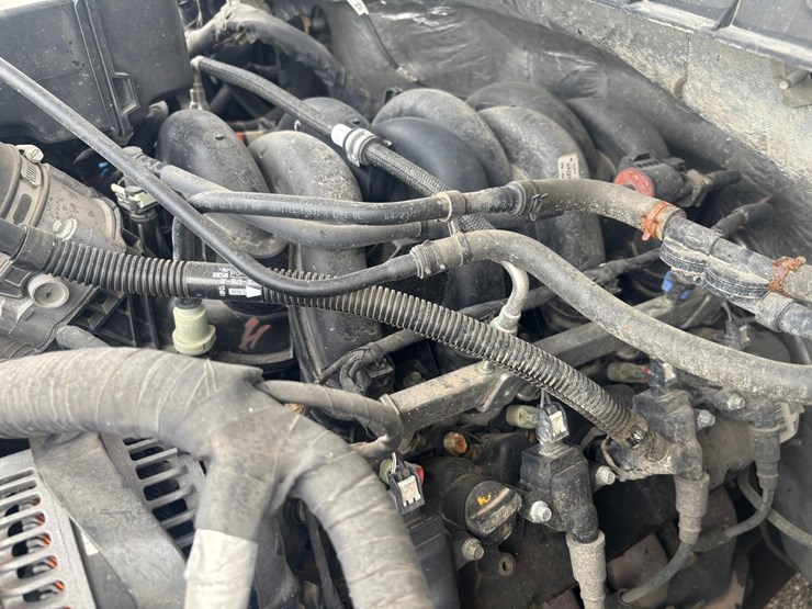 2022-ford-f250-image-32
