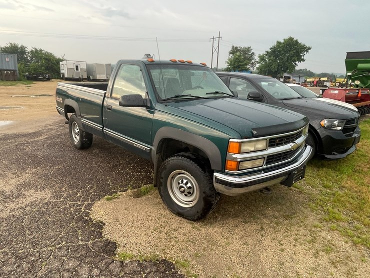 1996-chevrolet-3500-image-3