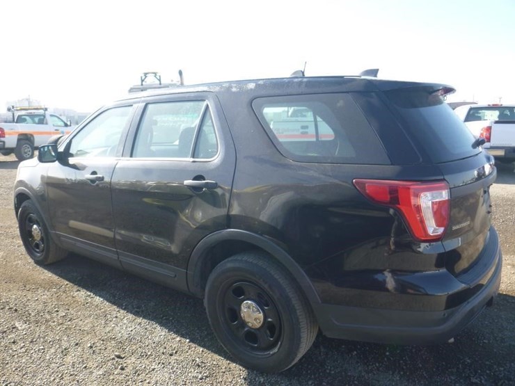 2019-ford-explorer-image-4