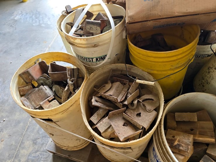 #9757-•-cement-form-clamps-image-9
