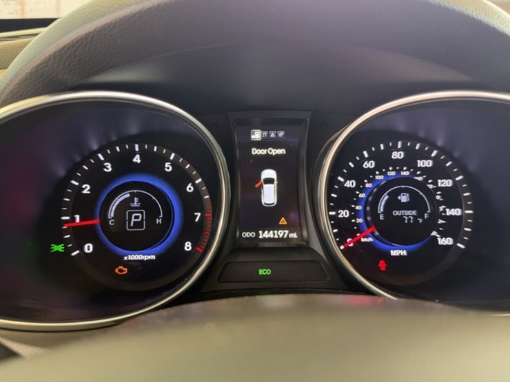 2014-hyundai-santa-fe-sport-image-17