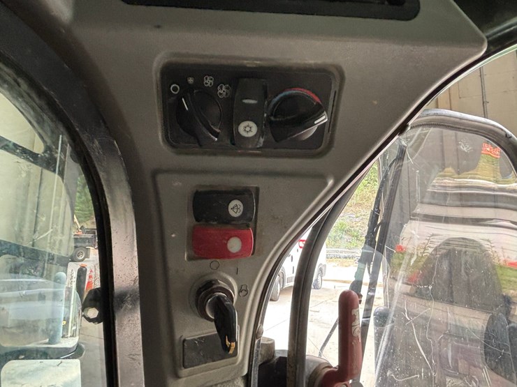 caterpillar-259d-image-60