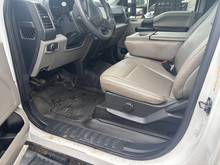2022-ford-f250-image-41