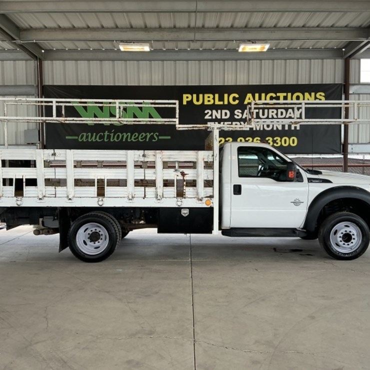 2012 FORD F550