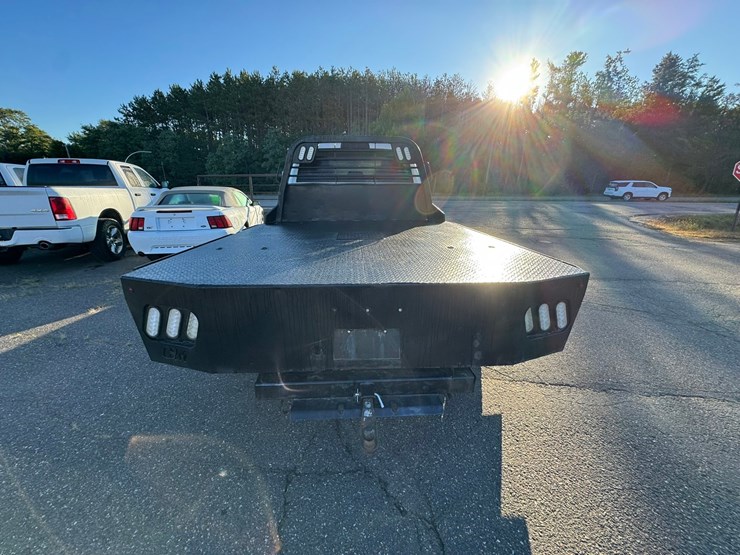 2020-dodge-3500-image-4