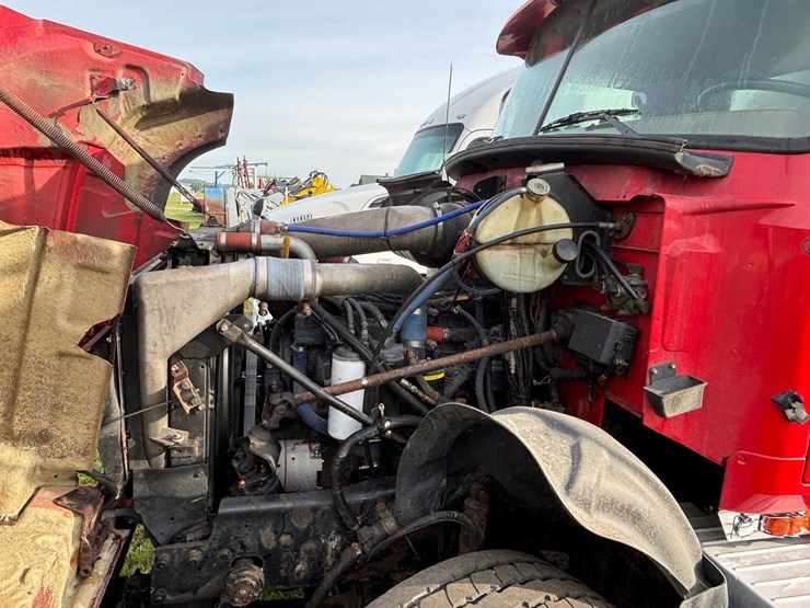 #1203-•-2004-mack-cv713-vacuum-pump-truck-(has-wi-title)-image-53