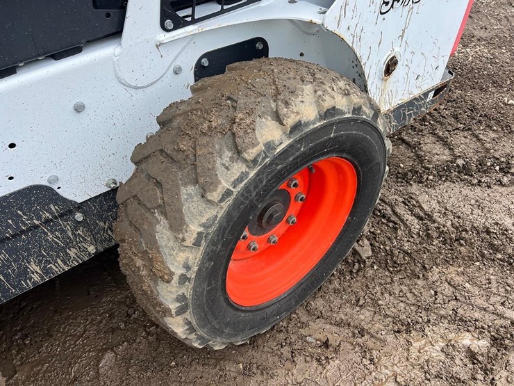 2018-bobcat-s570-image-15