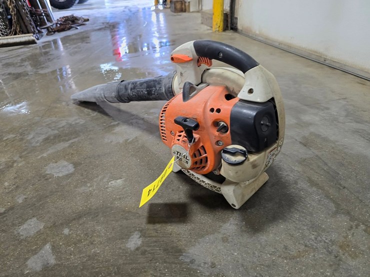 #9714-•-stihl-bg86-leaf-blower-image-3