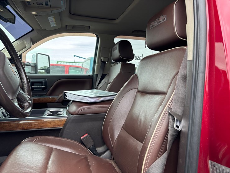 2019-chevrolet-silverado-3500hd-image-29