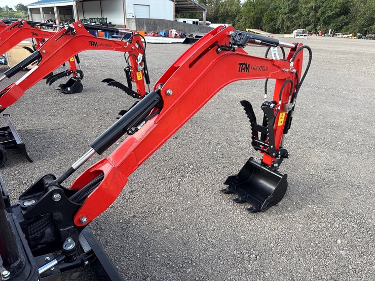 #1073-•-2026-tpm-18hh-mini-excavator-image-3
