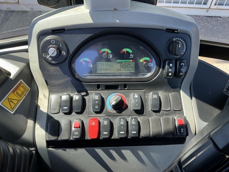 2019-caterpillar-420f2-it-image-27