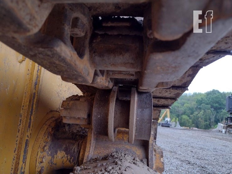 2015-deere-700k-xlt-image-18