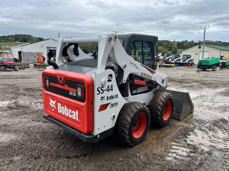 2018-bobcat-s570-image-6