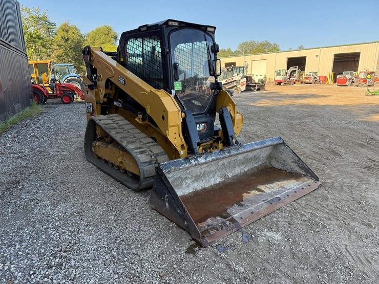 2024-caterpillar-265-image-6