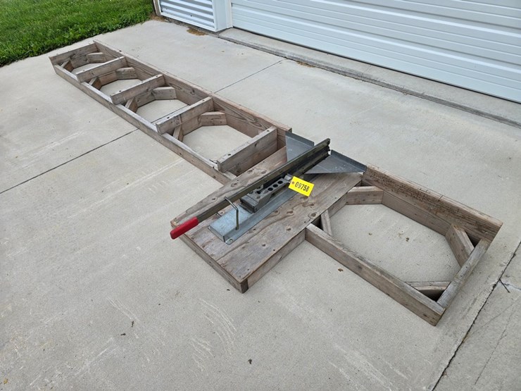 #9758-•-16"-soffit-shears-quad-w/-table-image-1