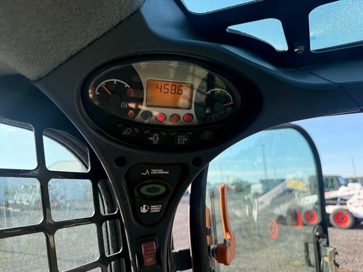 2018-bobcat-s550-image-22