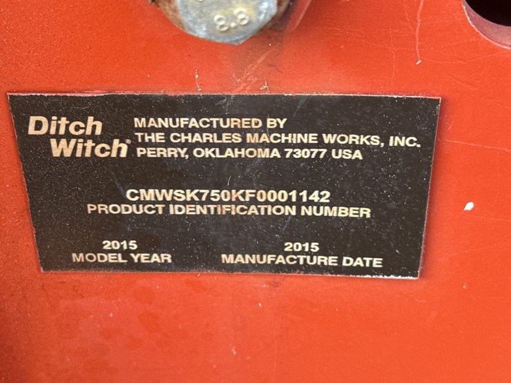 2015-ditch-witch-sk750-image-5