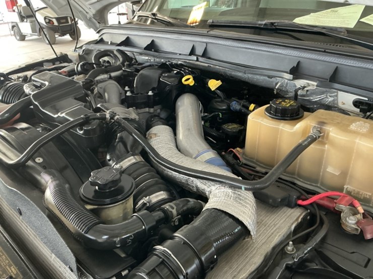 2013-ford-f550-image-12