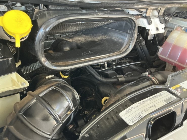 2020-dodge-2500-image-14