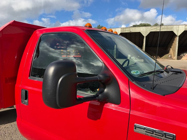2006-ford-f350-xl-image-19