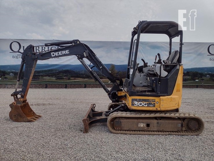 2017-deere-30g-image-1