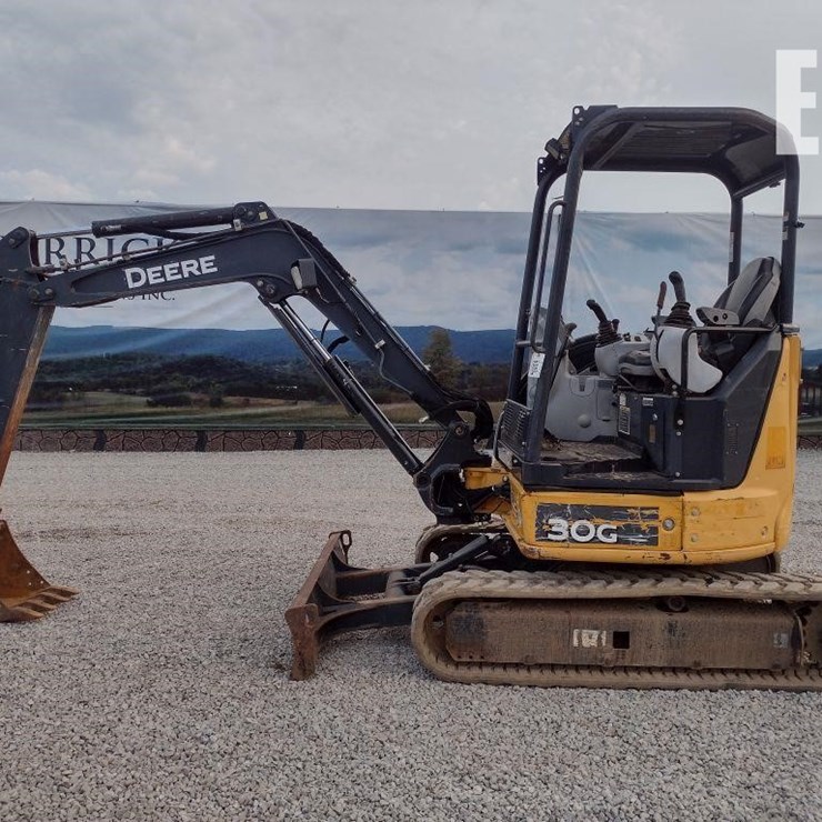 2017 DEERE 30G
