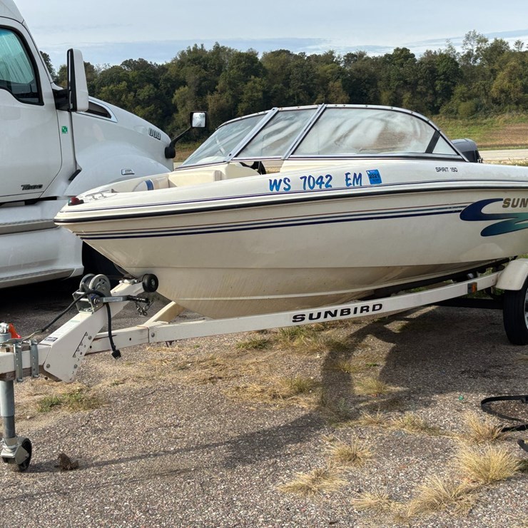 #1317 • 1997 Sunbird Spirits 150 Fish/Ski Boat (Has WI Registration Card)