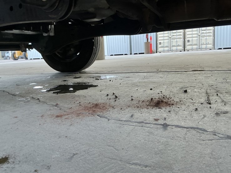 2013-ford-f550-image-25