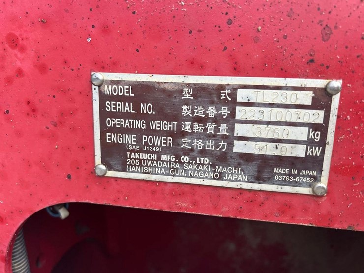 2011-takeuchi-tl230-image-6