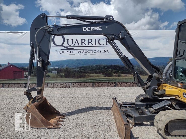 2022-deere-50g-image-23