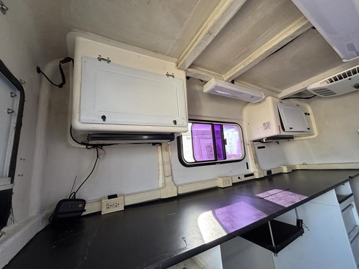 2008-pelsue-p0datt-d7a-s/a-office-trailer-image-23