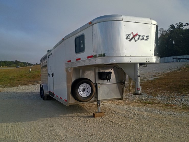 2012-custom-trailer-image-11