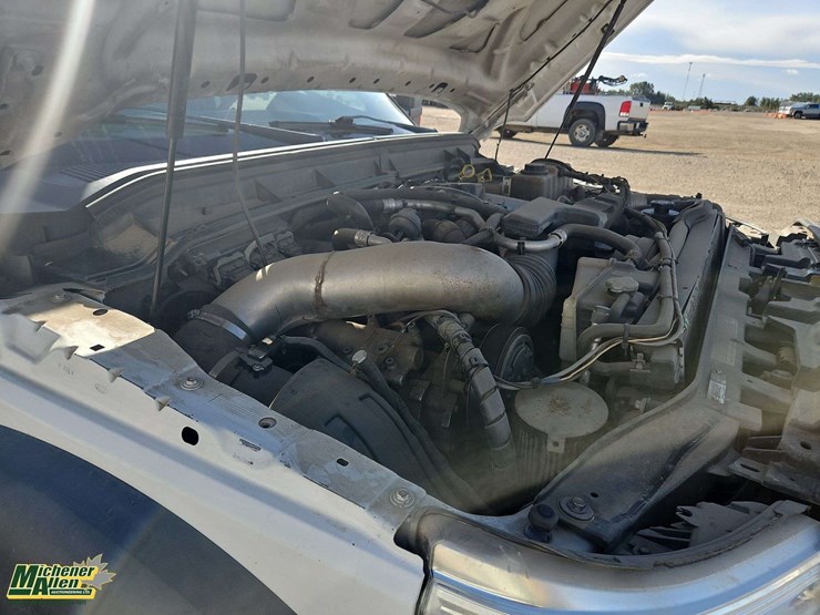 2011-ford-f550-image-29