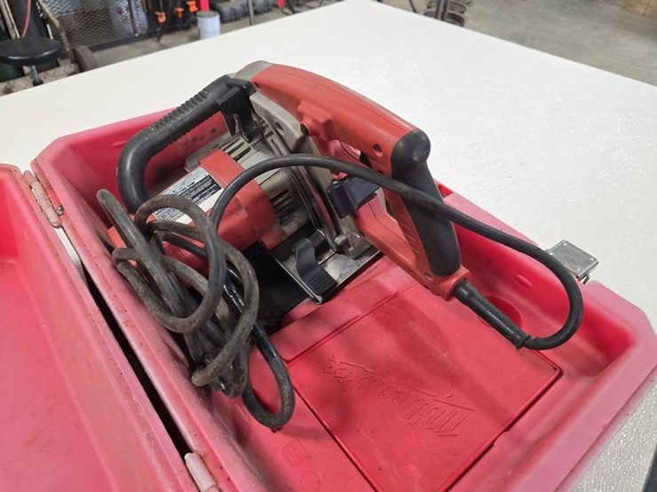 #9723-•-milwaukee-8"-metal-cutting-saw-image-4
